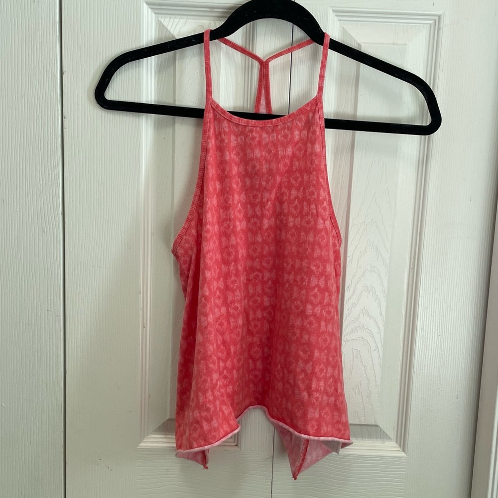 Hollister Swing Tank